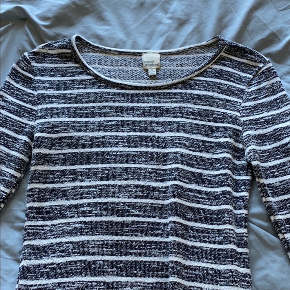 Stripped Top w/ Cute Elbow Design